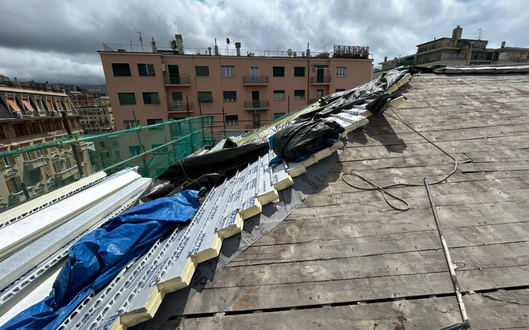 Rifacimento tetti a Genova: esperienza, isolamento e posa in ardesia nel cantiere di Corso Galliera